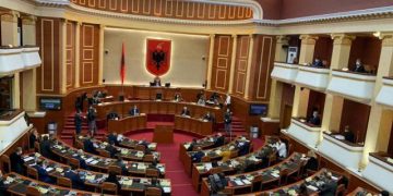 3 deputetët rezultuan pozitivë me COVID-19, Kuvendi bën lëvizjen e fundit ditën e sotme