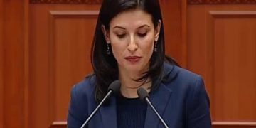 Qeveria i dorëzon rekomandimet prokurorisë: Shqiptarët presin drejtësinë e re, duhet bashkëpunim në luftën kundër korrupsionit