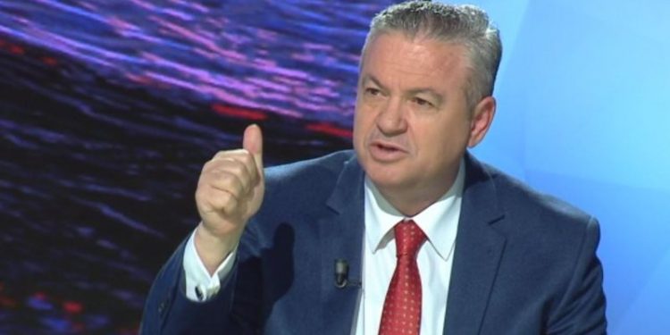 “Rama e Basha çuan shkuesi për fejesën e prishur”! Murrizi zbulon prapaskenat për ‘Zgjedhoren’ dhe tregon me kë ka në plan të bëjë koalicion