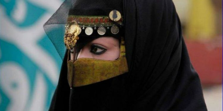 Gruaja heq shaminë për herë të parë, burri zbulon të vërtetën që e shokoi