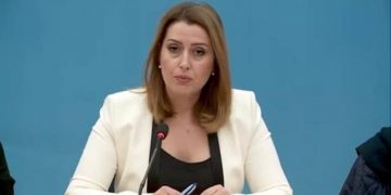 “Duhet të rrisim ndjenjën e përgjegjësisë”, ministrja Manastirliu publikon mesazhin e fortë që në mëngjes (Video)