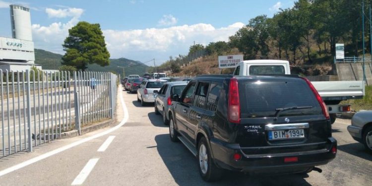 Greqia paralajmëron mbylljen e kufijve me Ballkanin: Serbia rreziku kryesor për infektime, nga Shqipëria ka…