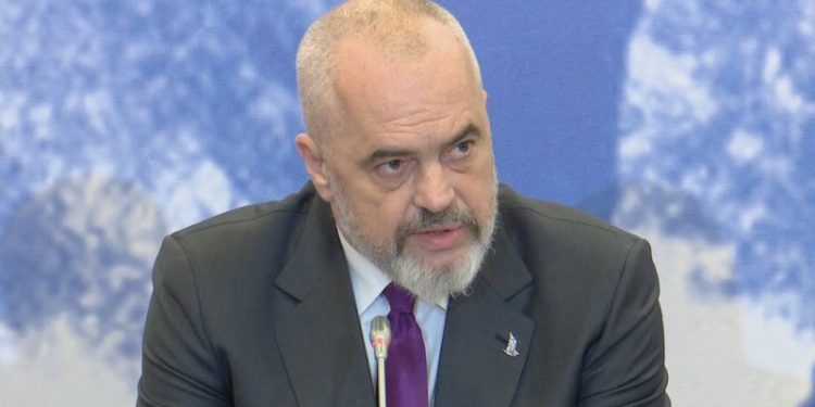 “Së shpejti…”! Kryeministri Rama jep lajmin entuziast nga Vlora (Video)