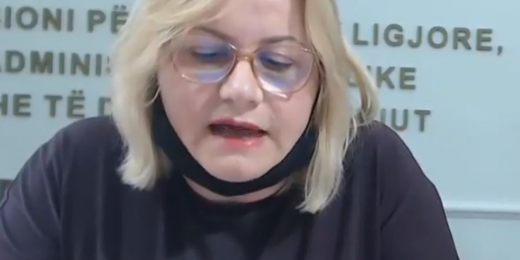 Shtyhet sërish mbledhja e Komisionit të Ligjeve/ reagimi i PS për propozimin e opozitës për pragun elektoral