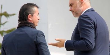 VIDEO/ Rama inspektoi projektin e rëndësishëm, Tërmet Peçi i thotë kryeministrit atë që nuk e priste: S’keni parë gjë akoma!