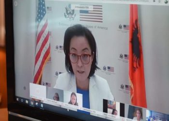 Yuri Kim tjetër mesazh pushtetarëve të korruptuar: “Koha për të goditur të paskrupujt”