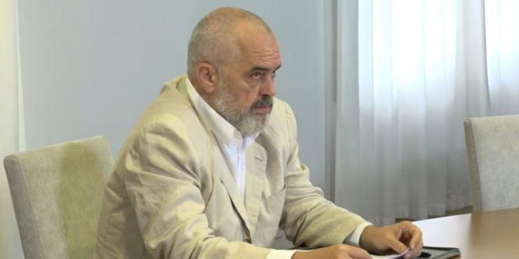 Kryeministri Rama jep lajmin: “I takon qeverisë t’iu rrijë pranë të gjithëve”/ video
