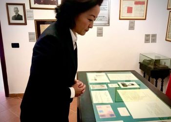 Yuri Kim vizitë në Vlorë/ Ja çfarë e impresionoi atë, Ambasada Amerikane bën postimin