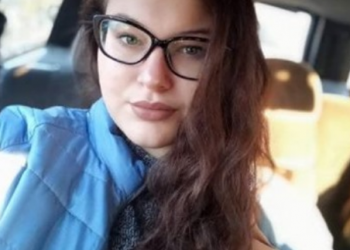 Mjekët thanë se 21 vjeçarja vdiq nga Covid-19… E motra e saj bën kthesën e madhe të ngjarjes