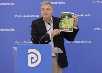 Djali i gjyqtarit të dikataturës nga PD “nxjerrë pamjet” e k.anabisit të mbjellë nga veriu në jug! Reagon ashpër policia, nxjerr “zbuluar” Çlirim Gjatën