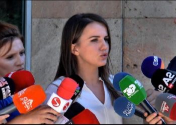 Mbledhja e Këshillit Politik, Rudina Hajdari lëshon thirrjen e fortë për Bashën: Mos dërgo një person që ka zero vota, por…