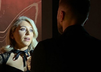 “Koronavirusi nuk ekziston, a more shpërblim”?! Nuk përmbahet këngëtarja e njohur shqiptare që u prek nga Covid-19: Injorante si ti ka sa të duash