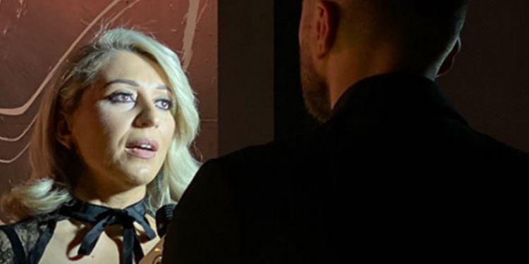 “Koronavirusi nuk ekziston, a more shpërblim”?! Nuk përmbahet këngëtarja e njohur shqiptare që u prek nga Covid-19: Injorante si ti ka sa të duash