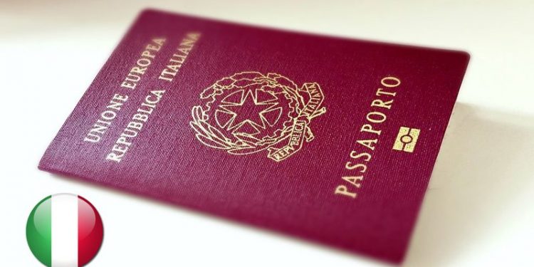 Miratohet ligji i ri, si mund ta merrni pasaportën italiane. Zbardhen 4 rrugët që duhen ndjekur