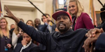 E papritur në SHBA! Këngëtari i famshëm shpall kandidaturën për president