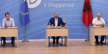 Pse Gaz Bardhi dhe Petrit Vasili nuk mund të qajnë njësoj për koalicionet?