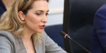 Infektohet me koronavirus deputetja shqiptare: Që nga fillimi i Pandemisë jam përpjekur të zbatoj masat e rekomanduara..