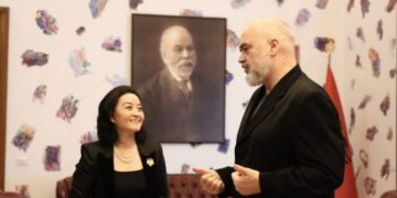 Marrëveshja e 5 qershorit: Rama i përgjigjet ambasadores Yuri Kim dhe Komisionerit për Zgjerim