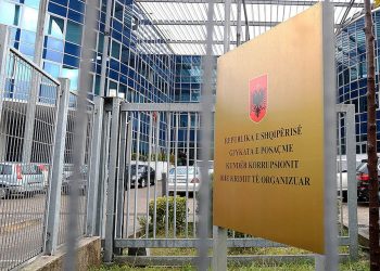 SPAK e nis luftën me korrupsionin pas “shuplakës” nga BE për letargji në kryerjen e detyrës ndaj zyrtarëve të lartë