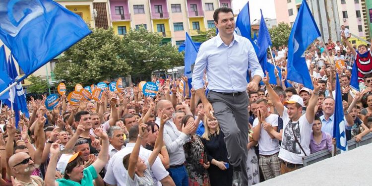 “Babai” dhe “fëmijët e gjetur” në PD