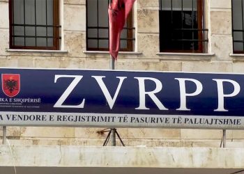 Jep dorëheqjen drejtori i 7-të i Kadastrës së Vlorës menjëherë pasi pranon detyrën