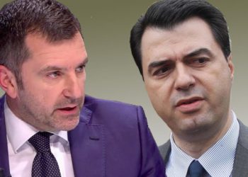 Andi i bllokut këshillon Lulin si duhet të sillet: “Zoti Luli” ose sindroma e çunit të mirë