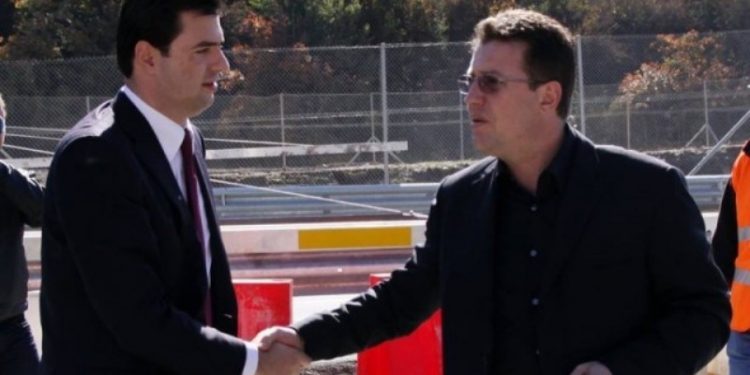 Me lista të hapura, Sokol Olldashi e rrëzon sërish Lulzim Bashën në Partintë Demokratike
