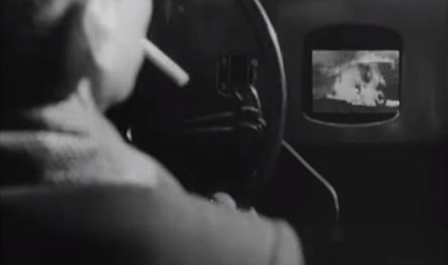 Filmi i vitit 1947 që parashikoi celularët dhe sjelljen e njerëzve me to