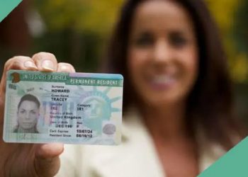 Fituesit e “Lotarisë Amerikane” ndjehen të mashtruar nga urdhëri i Donald Trump