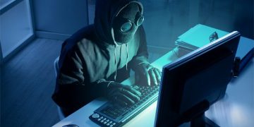 Hakerët e përfshirë tregojnë se si ndodhi sulmi ndaj “Twitter”, si u morën nën kontroll llogaritë e Obamas, Biden dhe Elon Musk