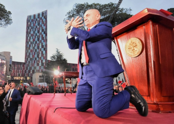 Një “dhuratë” për Shqipërinë nga opozita parlamentare