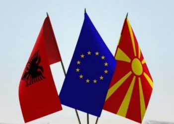 Mandatet në Maqedonin e Veriut: Megjithse të përçarë rritet dukshëm numri i deputetëve shqiptarë