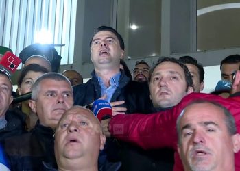 Përrallat dje fillonin “na ishte njëherë”, sot me “kur të vij në pushtet”!