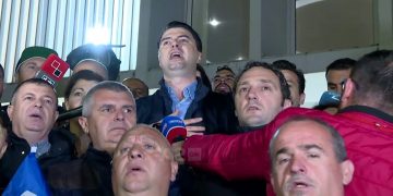 Përrallat dje fillonin “na ishte njëherë”, sot me “kur të vij në pushtet”!
