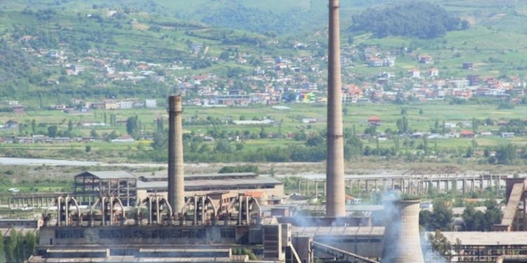 Shpërthim brenda ish-metalurgjikut të Elbasanit, 3 punëtorë mbeten të p.lagosur