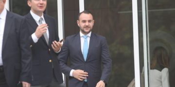 Djali i Fahri Balliut roje te SHQUP! I’u mbyll derën të larguarve: Nuk i’u kemi asnjë borxh, tani PD na ka ne!