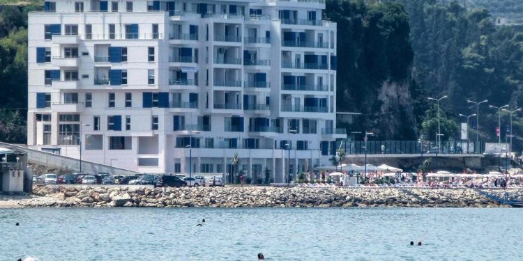 Sigurisht paratë Becchett-it, mbas atij të pallatit të Ujit të Ftohtë