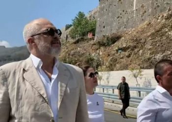 VIDEO/ Hapet bypass-i i Tepelenës, Rama: I trashëguar ndër dekada si një shteg buzë kalasë së Ali Pashës, sot lidh dy segmente të rëndësishme rrugore