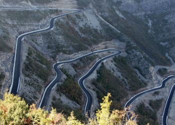 “Dikur e braktisur e sot transformuar në një kënd mahnitës”, Rama e nis ditën me pamjet e mrekullueshme nga ky vend i Shqipërisë