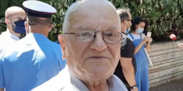 Pronarë e artistë protestë kundër vendimit të qeverisë: “Muzika nuk v.ret”