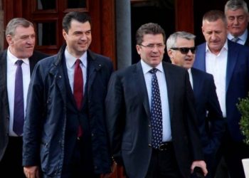 Endërr e madhe “koalicioniste”: Të fitosh zgjedhjet me partitë që anëtarë kanë vetëm vulat!