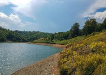 Vetëm 20 minuta larg Shëngjergjiit: Veliaj promovon një zonë të re turistike Luginën e Valit (Foto)