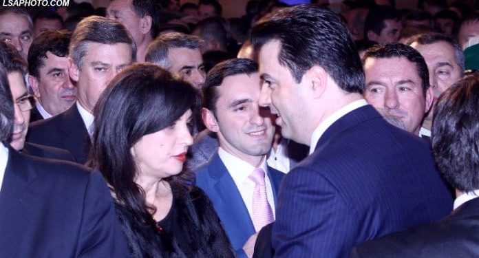 Unë them t’ia veshim edhe njëherë vellon Berishës..