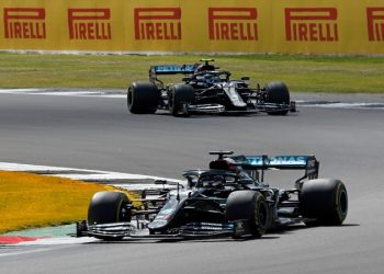 Hamilton fantastik, fiton edhe në Silverstone!