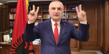 “Demokrati” me katër gishta i Presidencës, dhurata më e pa merituar që Rama u bëri shqiptarëve
