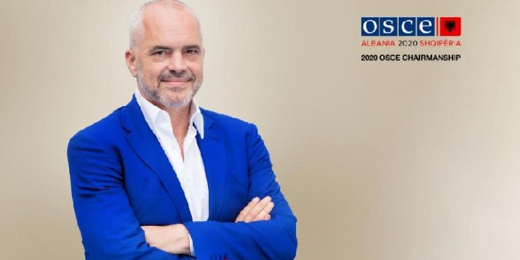 “Disa shqipe të politikës së madhe që fluturojnë lart, po vrerosen”! Rama: Në Minsk, OSBE s’shkon për selfie në protestë. Pse nuk i kemi bërë publike komunikimet me BE