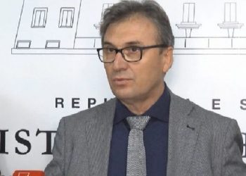 Studimi anglez/ Brataj jep detaje për ilaçin që po jep rezultate pozitive në luftën kundër COVID-it