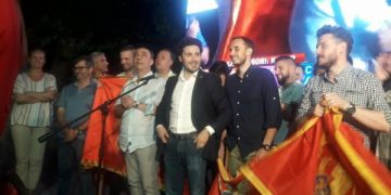 98.8% të votave të numëruara, Gjukanoviç fitues i zgjedhjeve në Mal të Zi, por Çelsi i qeverisë një shqiptarë