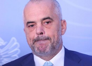 Lajm i hidhur! Kryeministri humb njeriun e shtrenjtë të familjes, Rama fjalë prekëse: Ishe drita dhe guri këndor i shtëpisë…