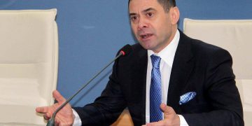 Ahmetaj nënshkruan kontratën e radhës për financimin e projektit të ndërtimit: “Zonat e reja do të krijojnë hapësira të gjelbëruara, ambiente shërbimi “